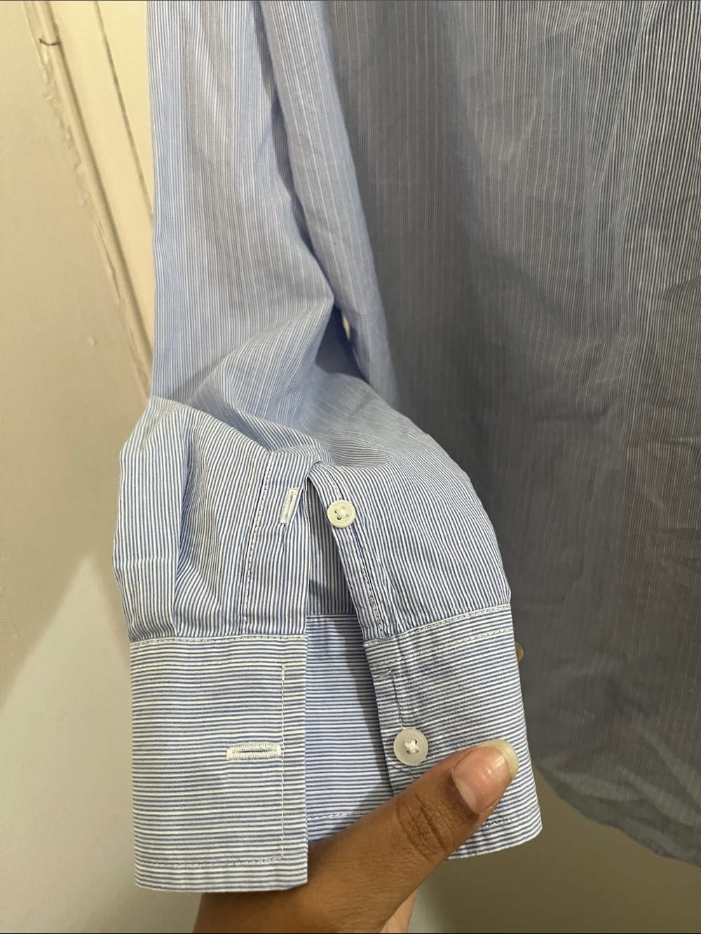 Everlane Light Blue Pinstripe Men's Dress Shirt - Picture 4 of 4